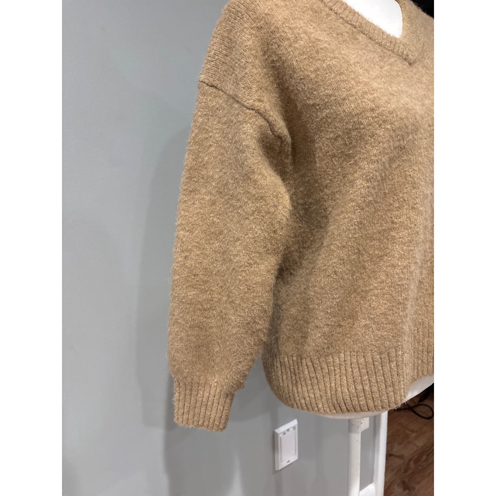 Abercrombie and Fitch V neck oversized sweater XXS - Picture 2 of 3